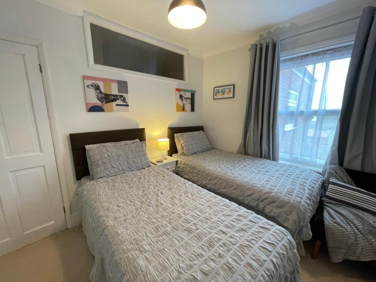 Villa Coastal Terrace Dogs Welcome Optional Hot Tub Sea Palling Exterior foto