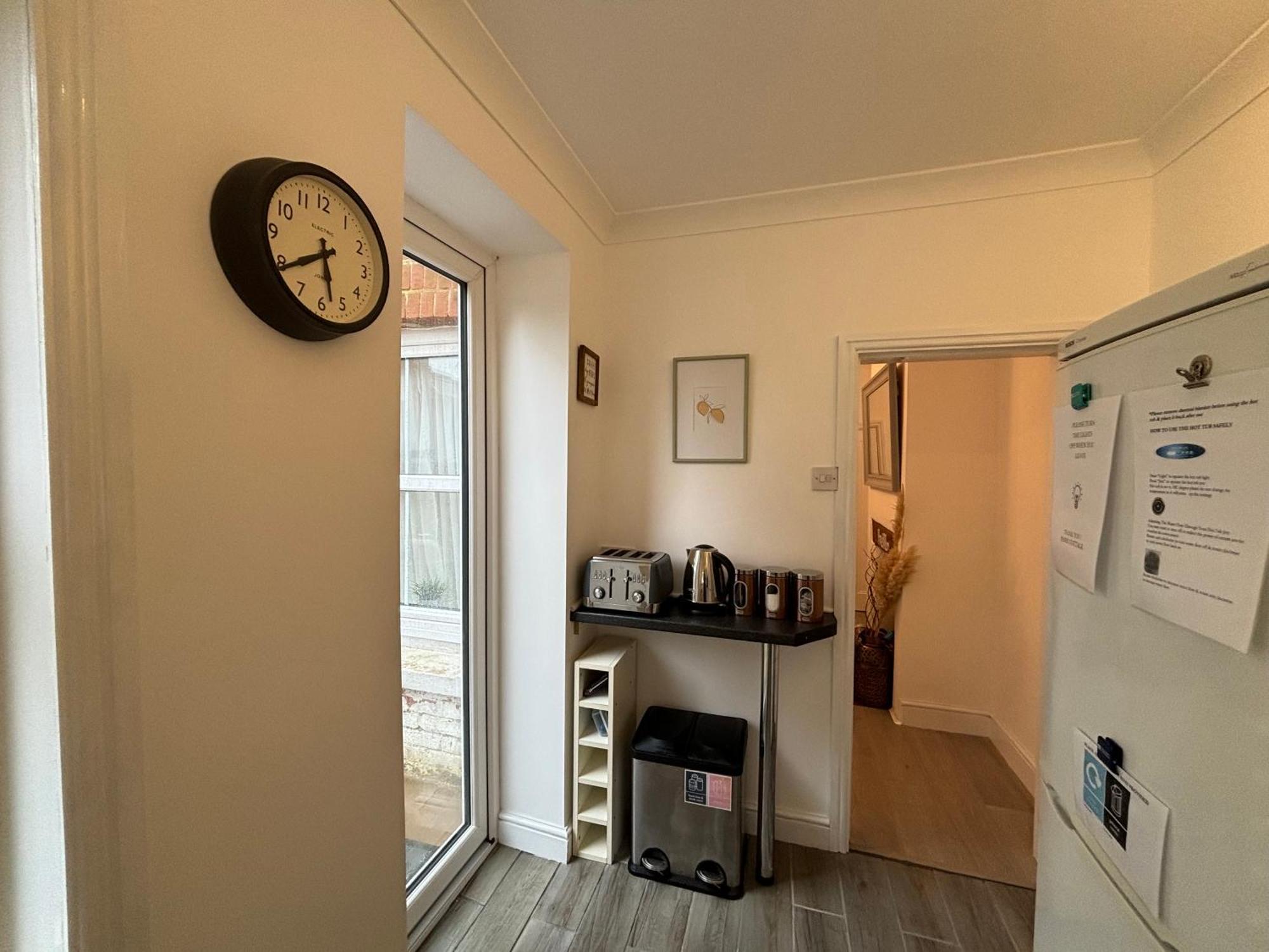 Villa Coastal Terrace Dogs Welcome Optional Hot Tub Sea Palling Exterior foto